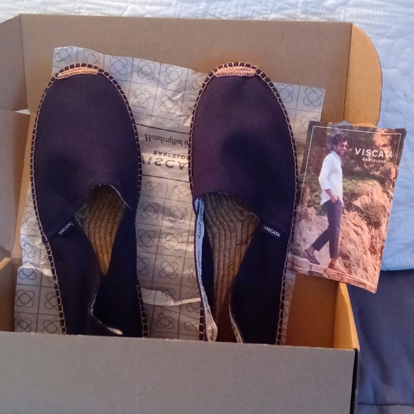 Shoes - Picture 1 of 4